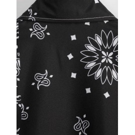 Men's Ethnic Style Paisley Floral Print Pattern Block Retro Casual Short Sleeves Shirt Men's Ethnic Style Paisley Floral Print Pattern Block Retro Casual Short Sleeves Shirt
